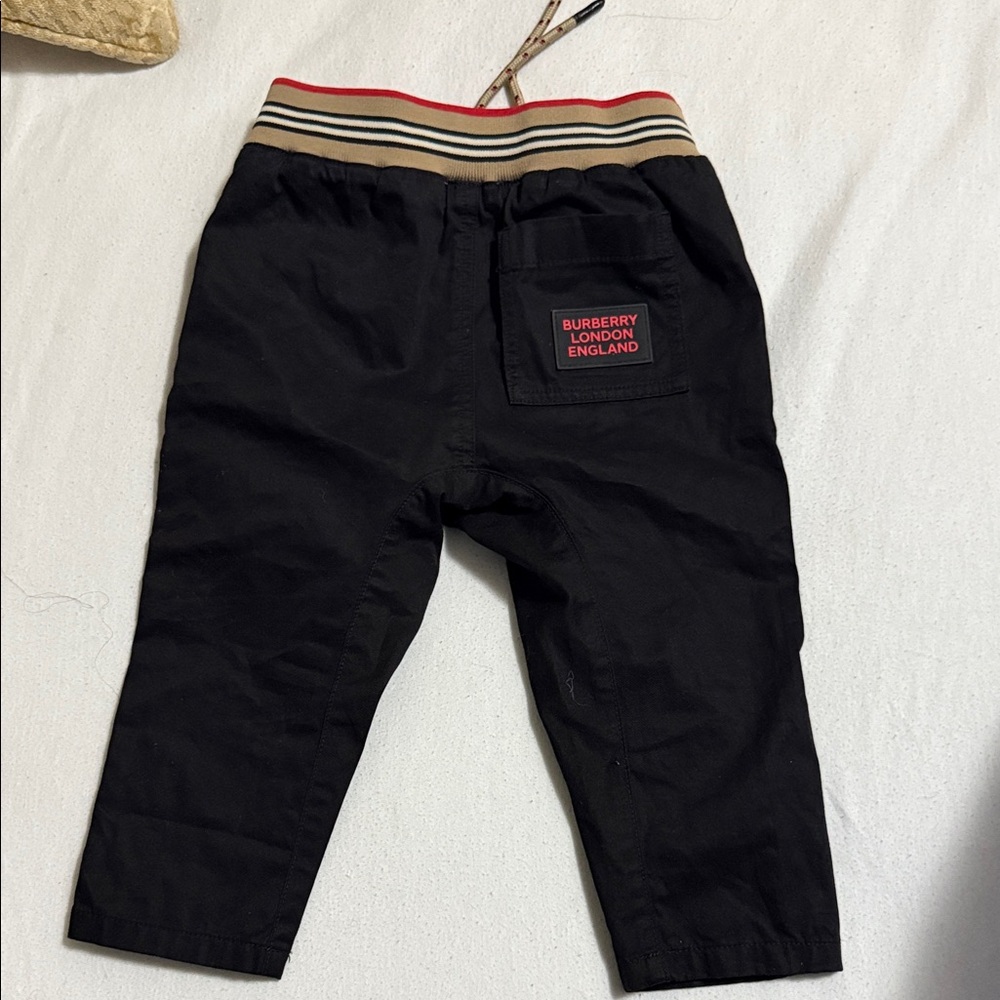 Burberry Kids Black Casual Pants with Red Accent